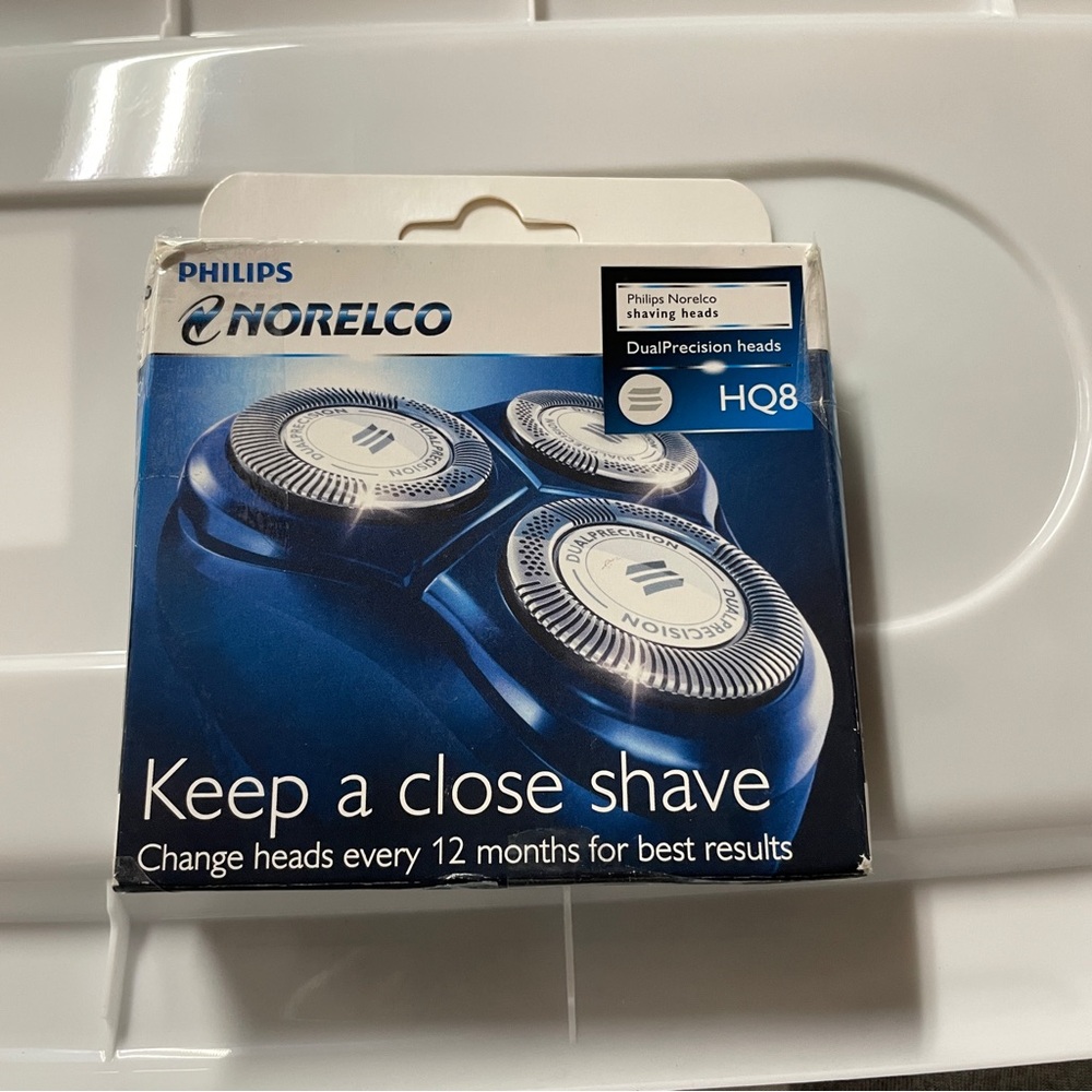NEW IN BOX Philips Norelco HQ8 DualPrecision Heads - Blue‎ and White